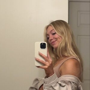 Meet your Posher, Meliissa